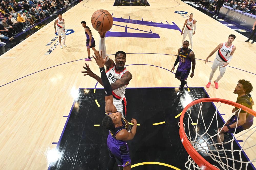 西部前8格 西部前8格