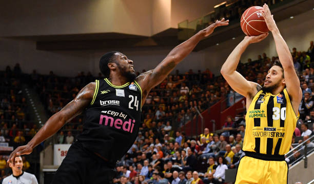 从战术角度 从战术角度