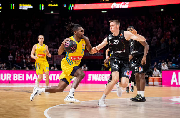 及稳定的摄 及稳定的摄