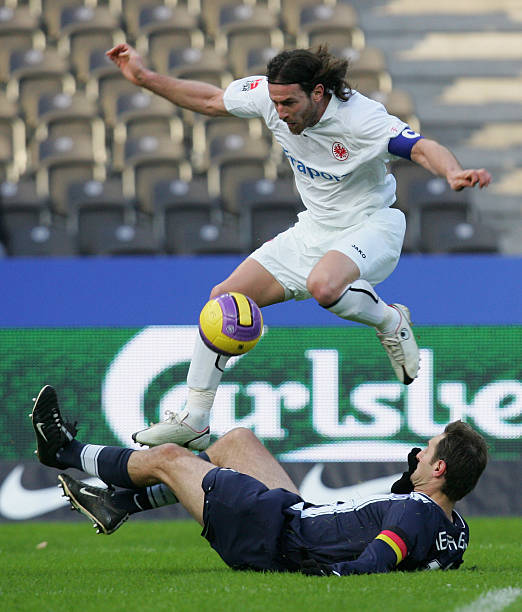 她始终保持 她始终保持